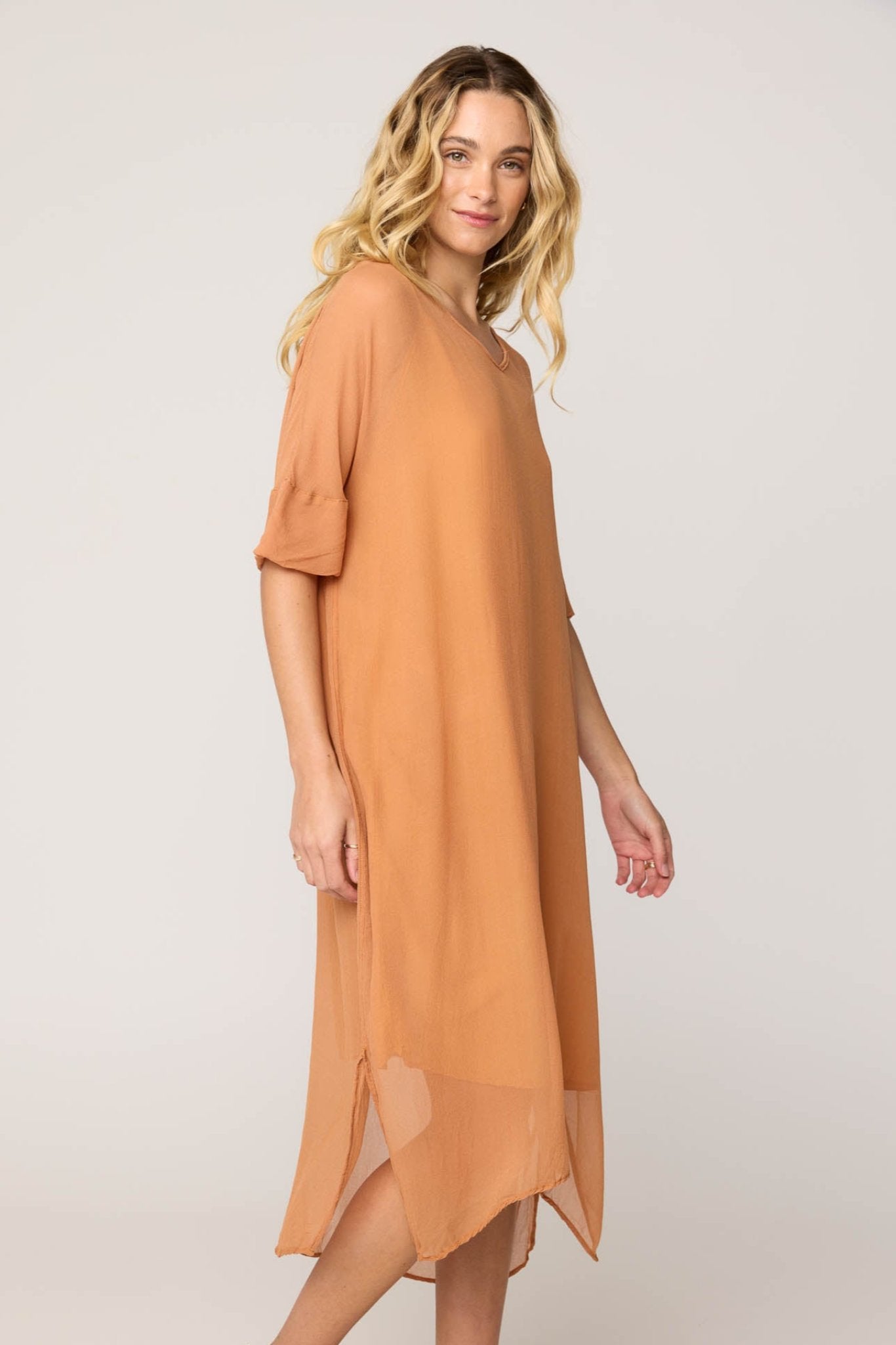 TALLOWS DRESS - APRICOT
