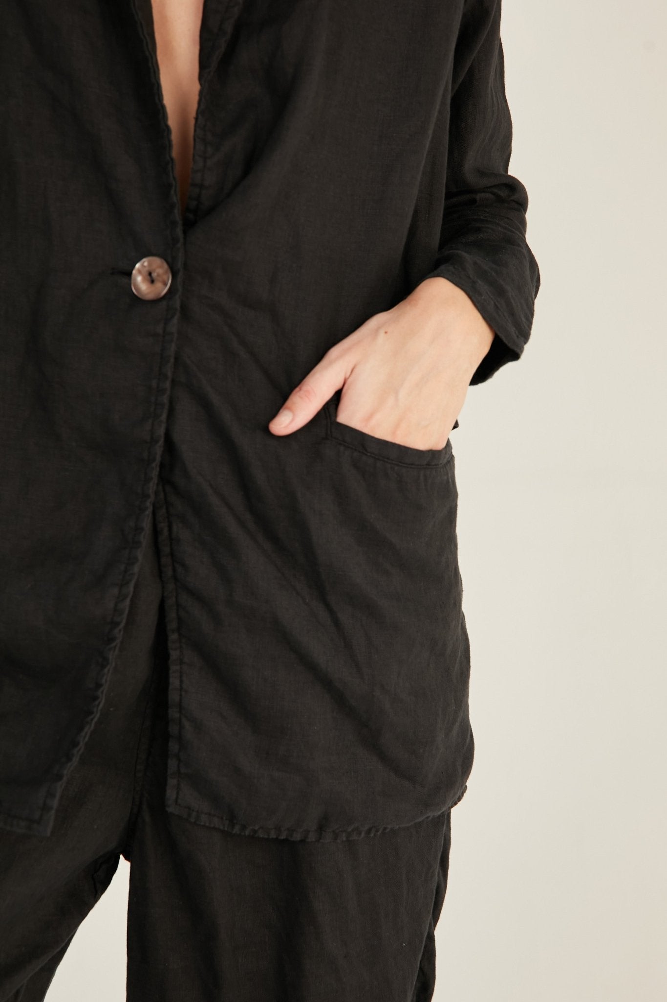 PARADISE BLAZER - NOIR (PRE-ORDER) - Primness