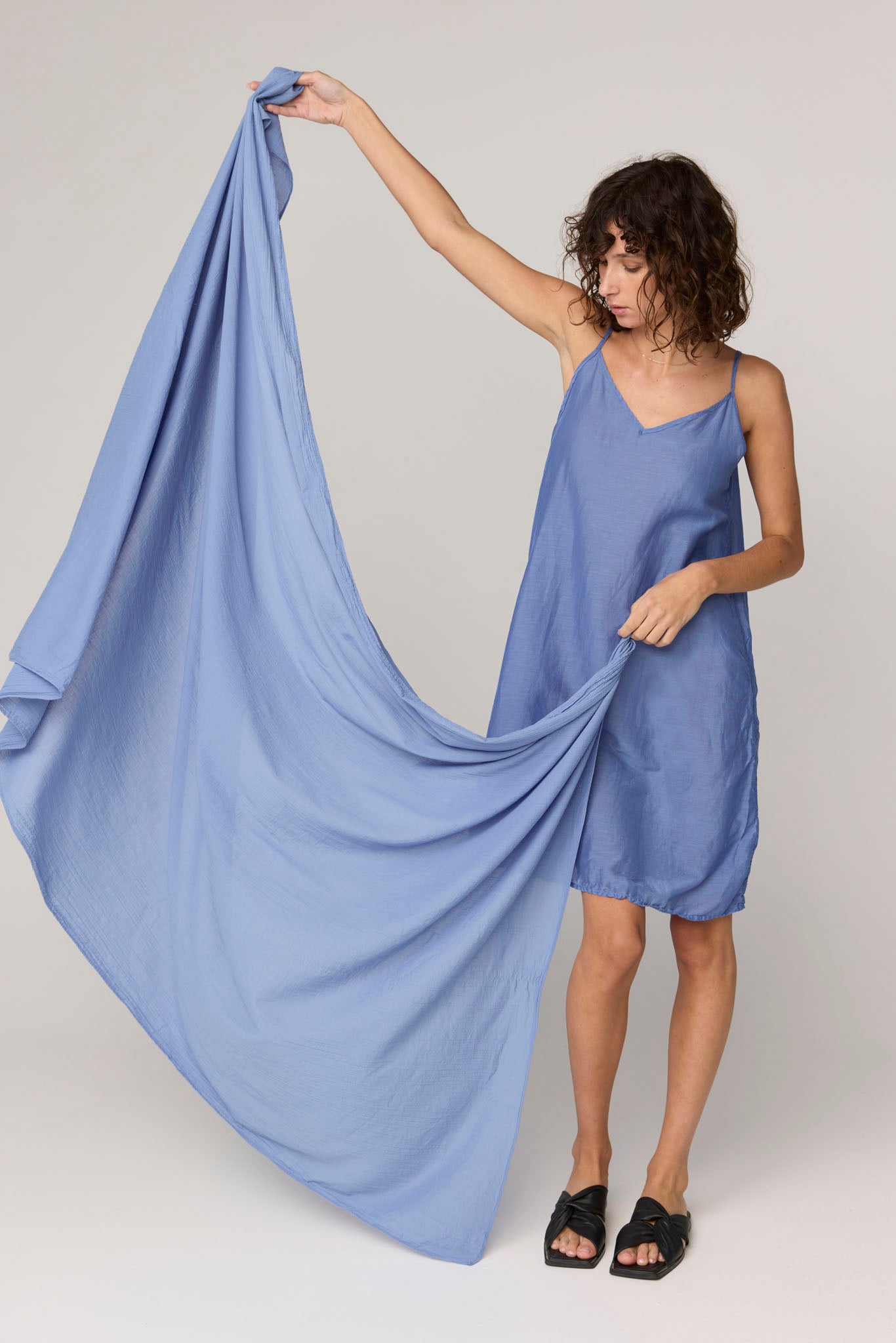 CRINKLE SCARF - CORNFLOWER