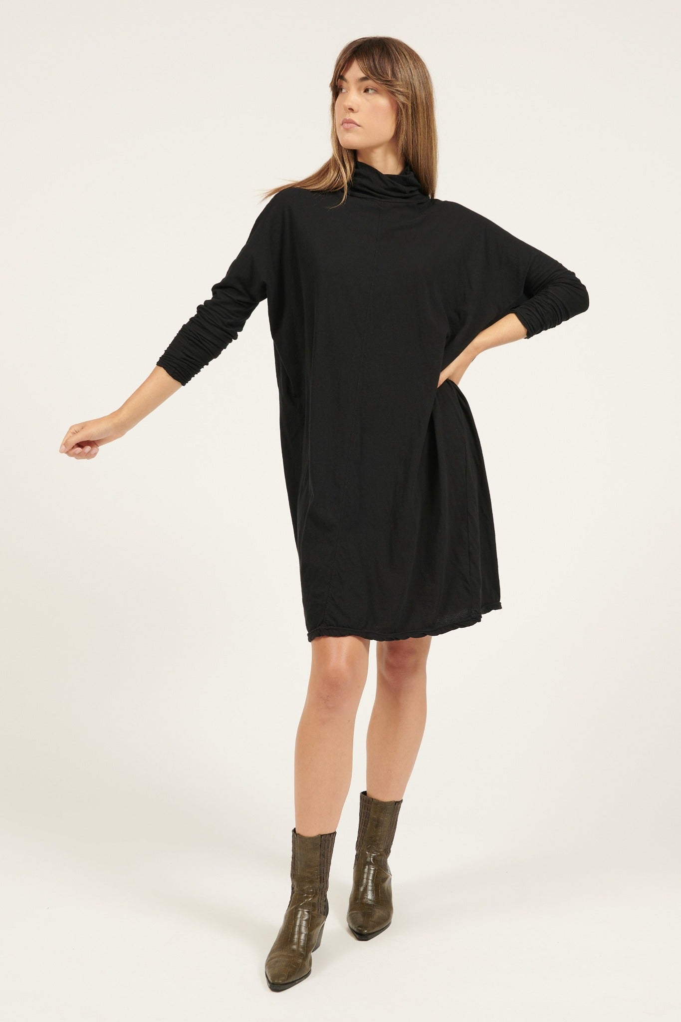 BRAVI DRESS - NOIR (PRE-ORDER) - Primness
